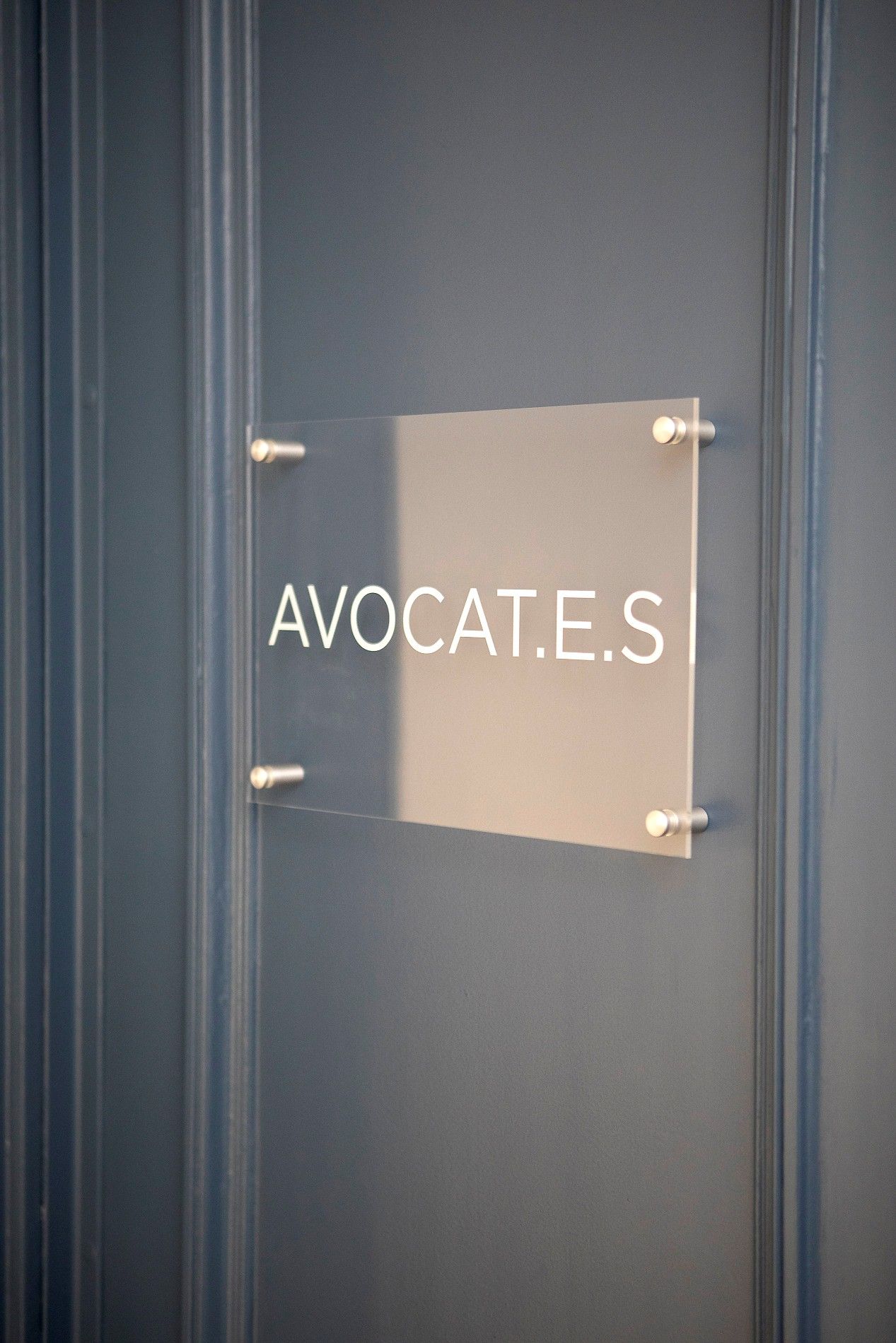 Avocat E S